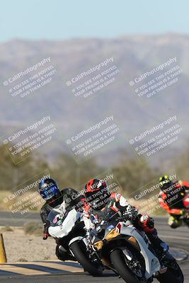 media/Dec-04-2025-Racers Edge (Thu) [[5ebc9f124d]]/3-B Group/1-Session 1 (Turn 7)/